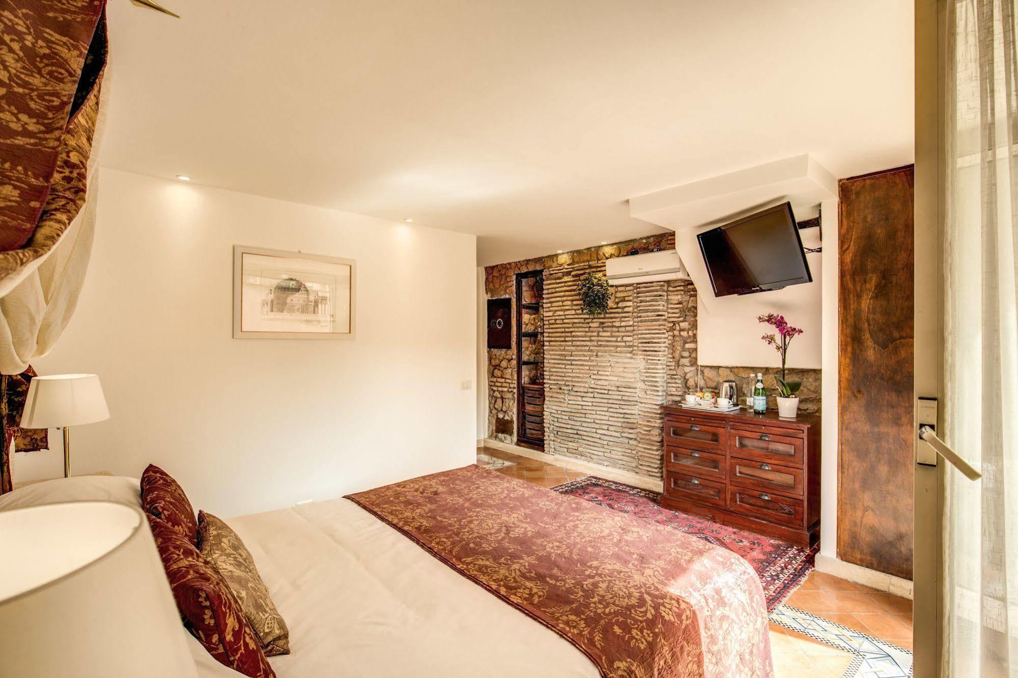 Bed & Breakfast Pantheonview - Luxury 2*